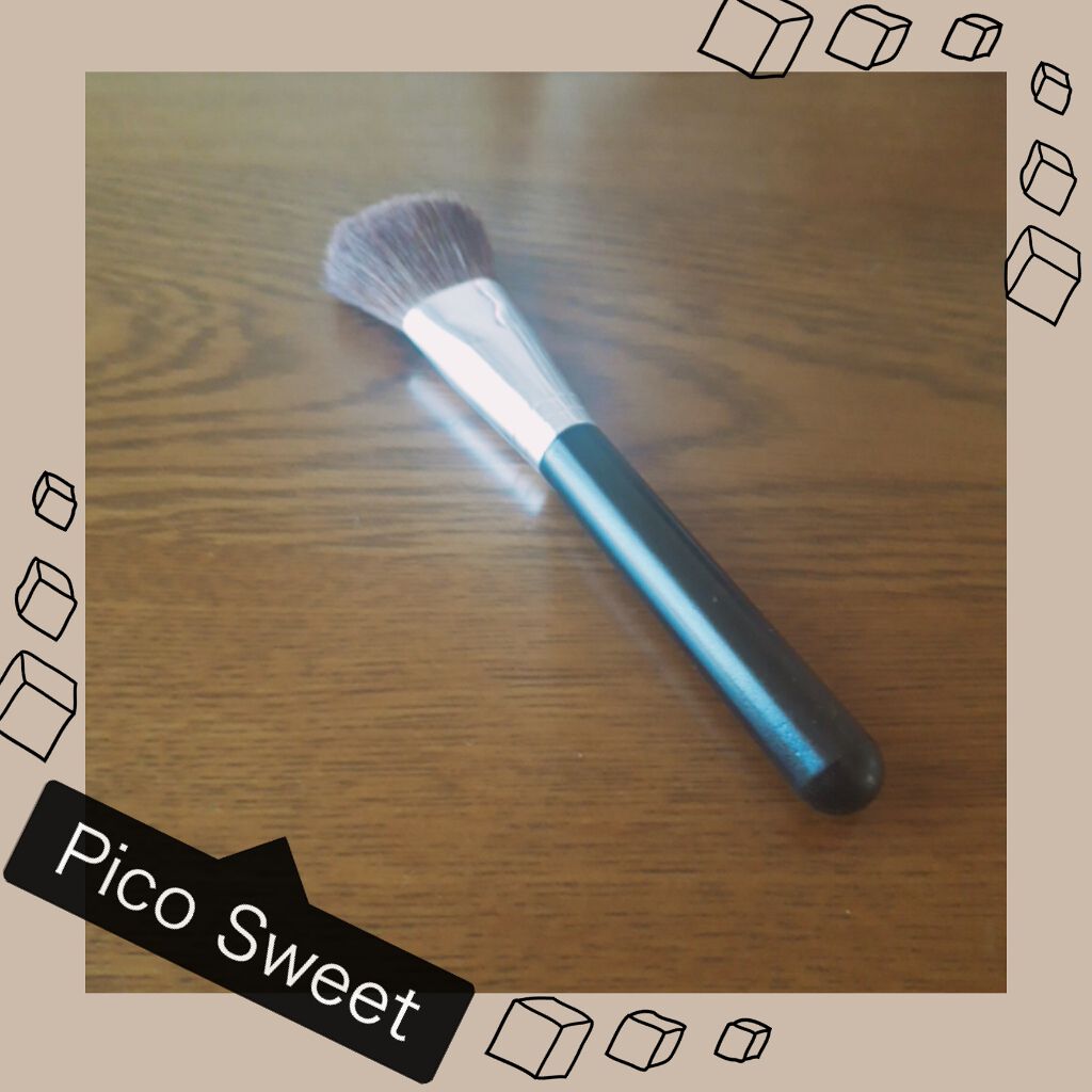 チークブラシ/ジェイローゼ(ハウスオブローゼ)/メイクブラシを使ったクチコミ(1枚目)