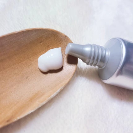 エッセンシャル リアル アイクリーム フォーフェイス/AHC/アイケア・アイクリームを使ったクチコミ(4枚目)