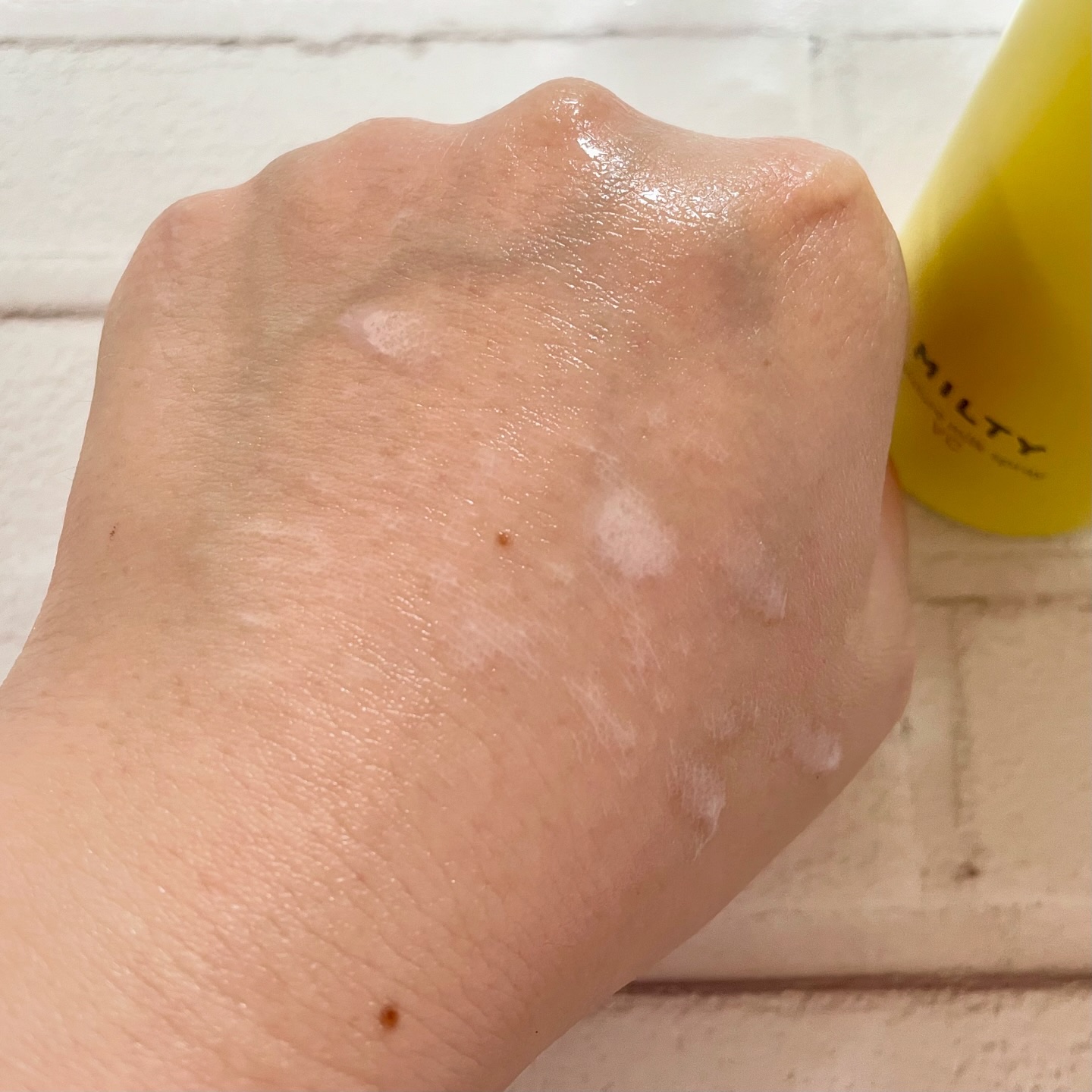 ミルティー モイスチャーミルクスプレー/ナリスアップ/オールインワン化粧品を使ったクチコミ（3枚目）