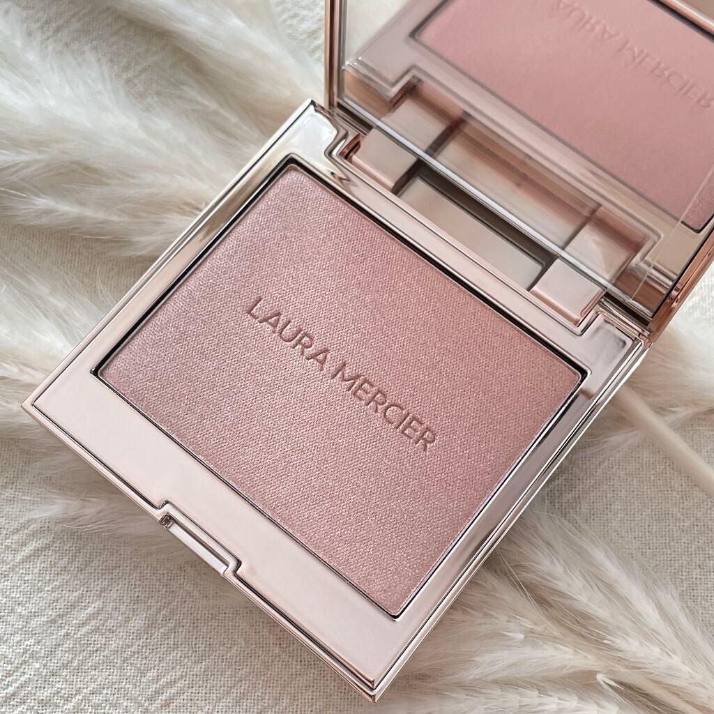 ローズグロウ イルミネーター /ローラ メルシエ/プレストパウダーを使ったクチコミ(1枚目)