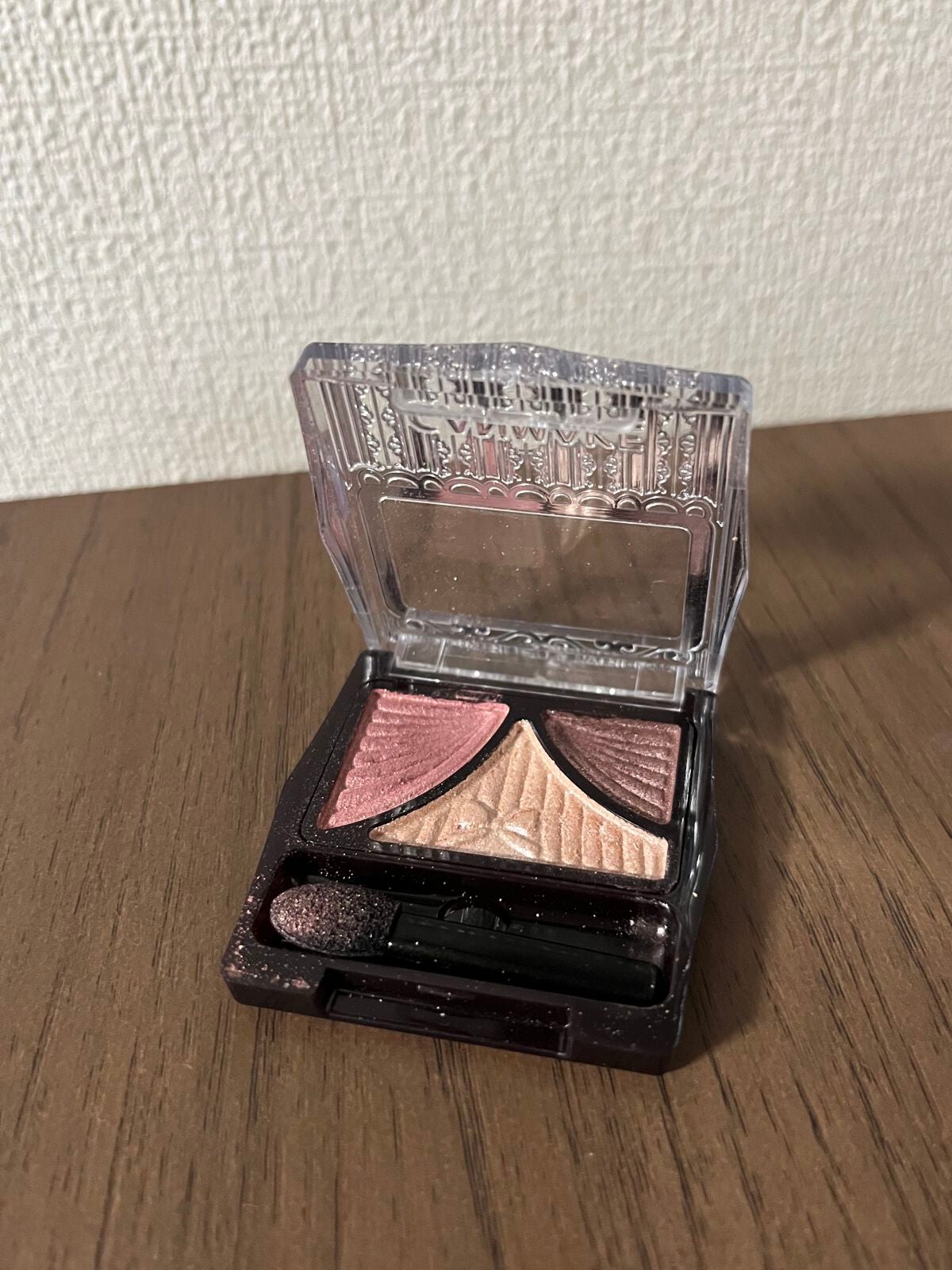 ジューシーピュアアイズ/キャンメイク/アイシャドウパレットを使ったクチコミ(3枚目)