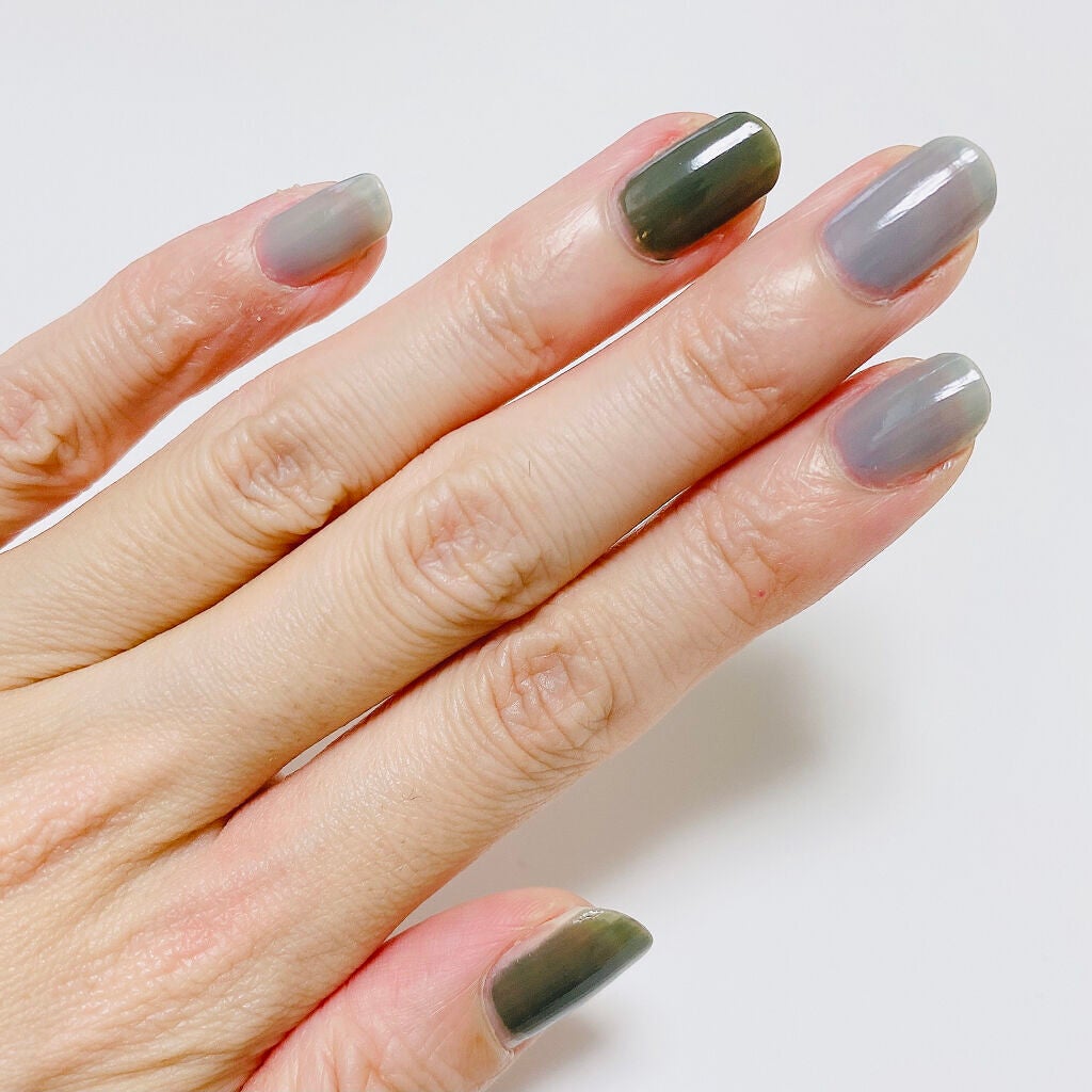 カラフルネイルズ/キャンメイク/マニキュアを使ったクチコミ(3枚目)