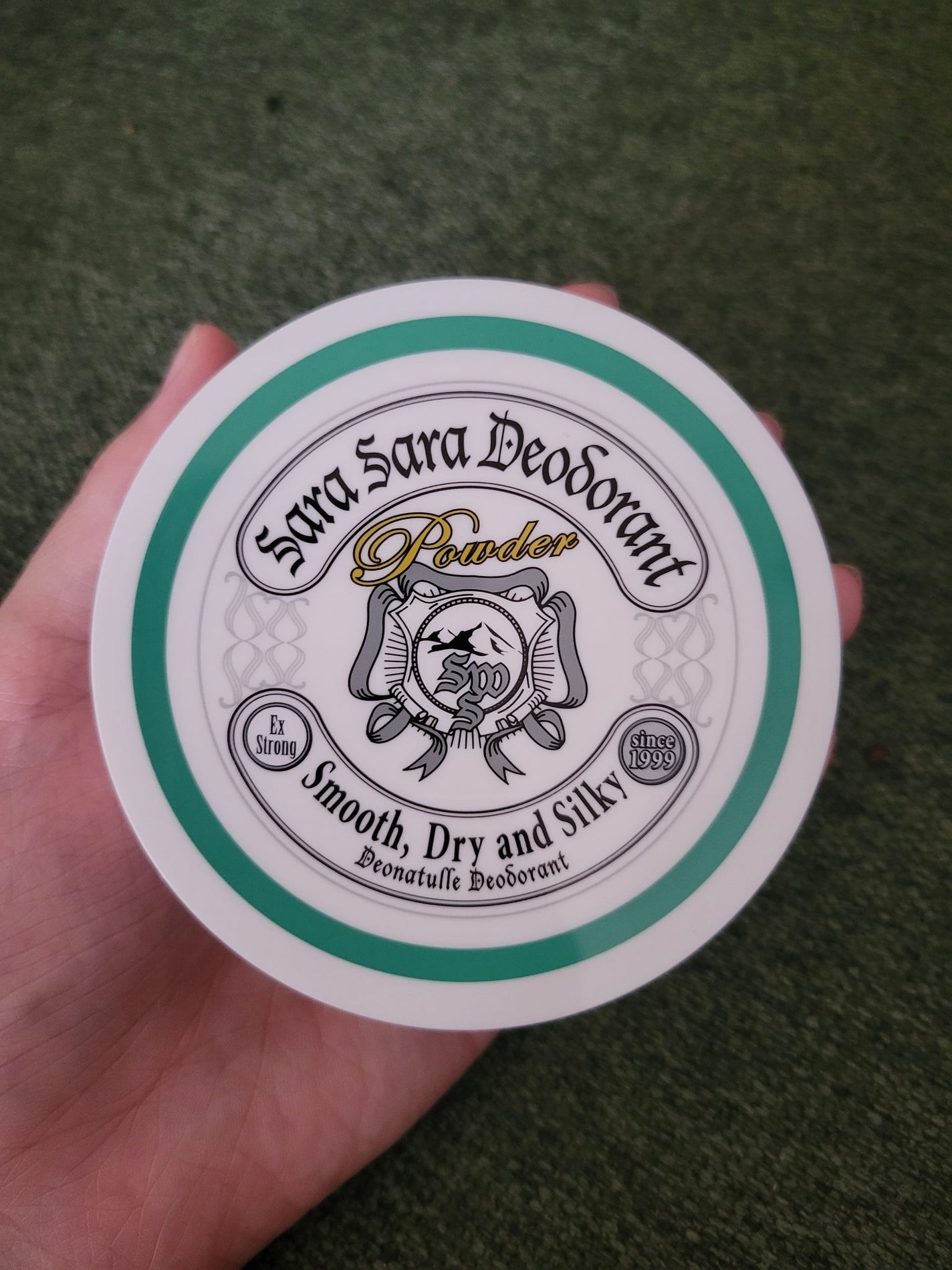 薬用さらさらデオドラントパウダー/デオナチュレ/デオドラント・制汗剤を使ったクチコミ(6枚目)
