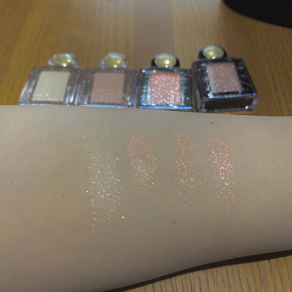 シャドーカスタマイズ/MAJOLICA MAJORCA/単色アイシャドウを使ったクチコミ（2枚目）