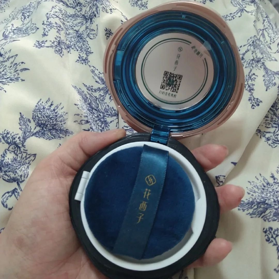 玉女桃花ルースパウダー 01 ナチュラルパール/花西子/ルースパウダーを使ったクチコミ（2枚目）