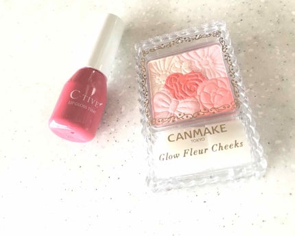 グロウフルールチークス/キャンメイク/パウダーチークを使ったクチコミ(1枚目)