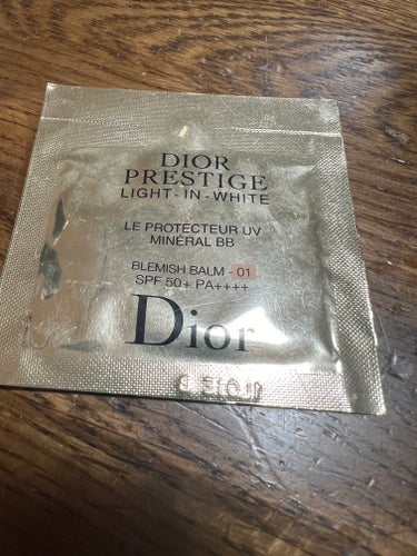 Dior プレステージ ホワイト ル プロテクター ＵＶ ミネラル BBのクチコミ「Dior

プレステージ ホワイト ル プロテクター ＵＶ ミネラル BB  01


Dio.....」（1枚目）