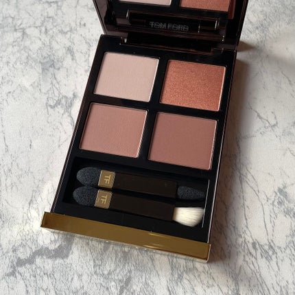 アイ カラー クォード/TOM FORD BEAUTY/アイシャドウパレットを使ったクチコミ(2枚目)