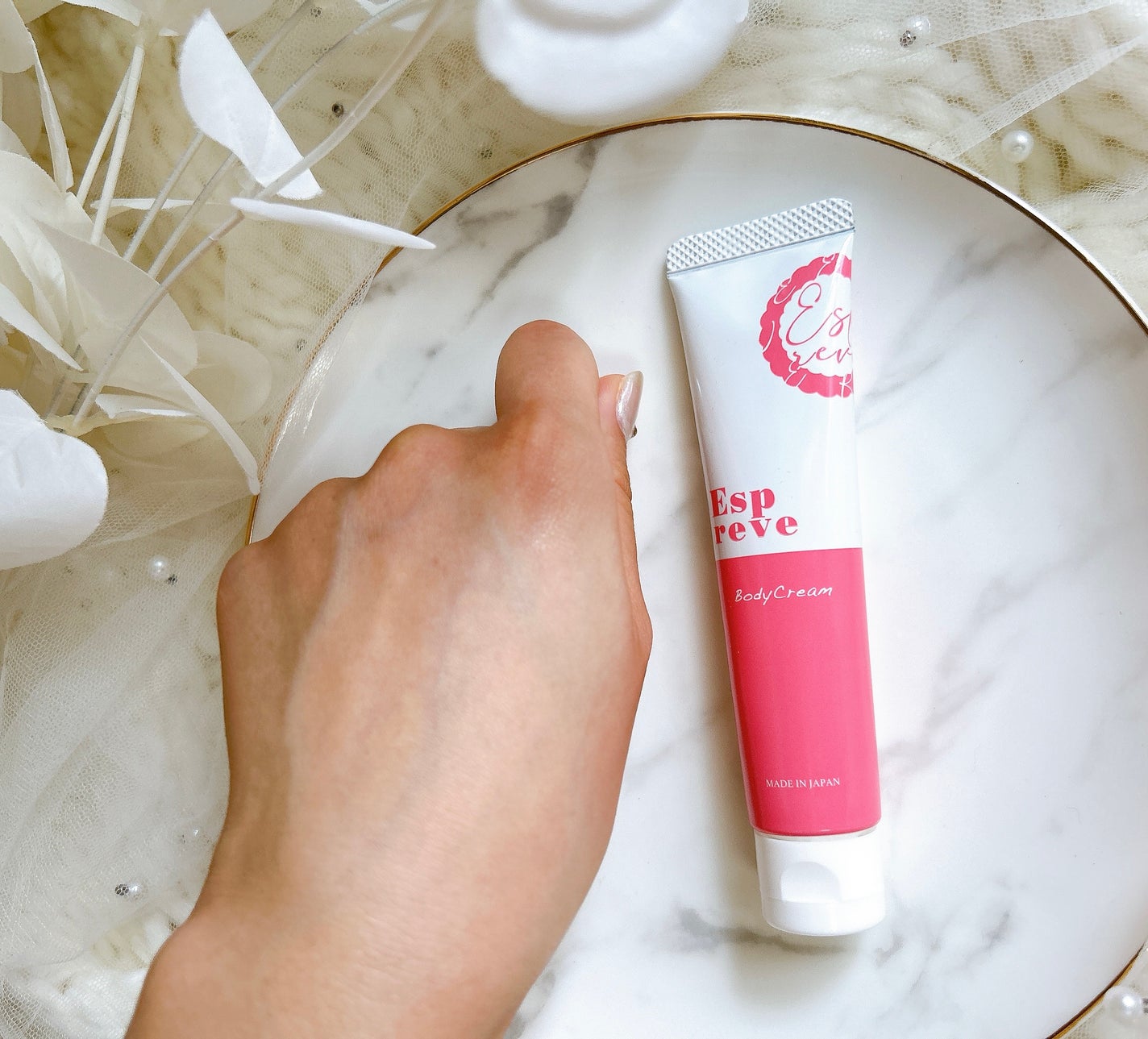 フォロバ100  mappi on LIPS 「Espreveボディクリーム【製品】✔️非常に粒子が小さいスク..」(7枚目)