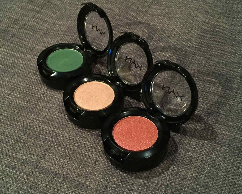 NYX Professional Makeup ホットシングル アイシャドウのクチコミ「どうもおやきです。

お久しぶりです！
またすこーしずつ更新していこうと思っています。
前より.....」（2枚目）