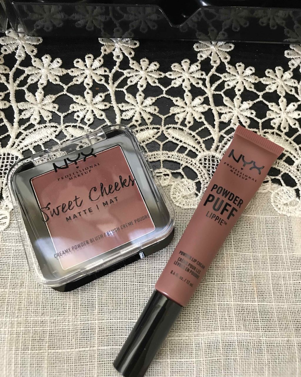 パウダーパフリッピー リップクリーム/NYX Professional Makeup/口紅を使ったクチコミ（3枚目）