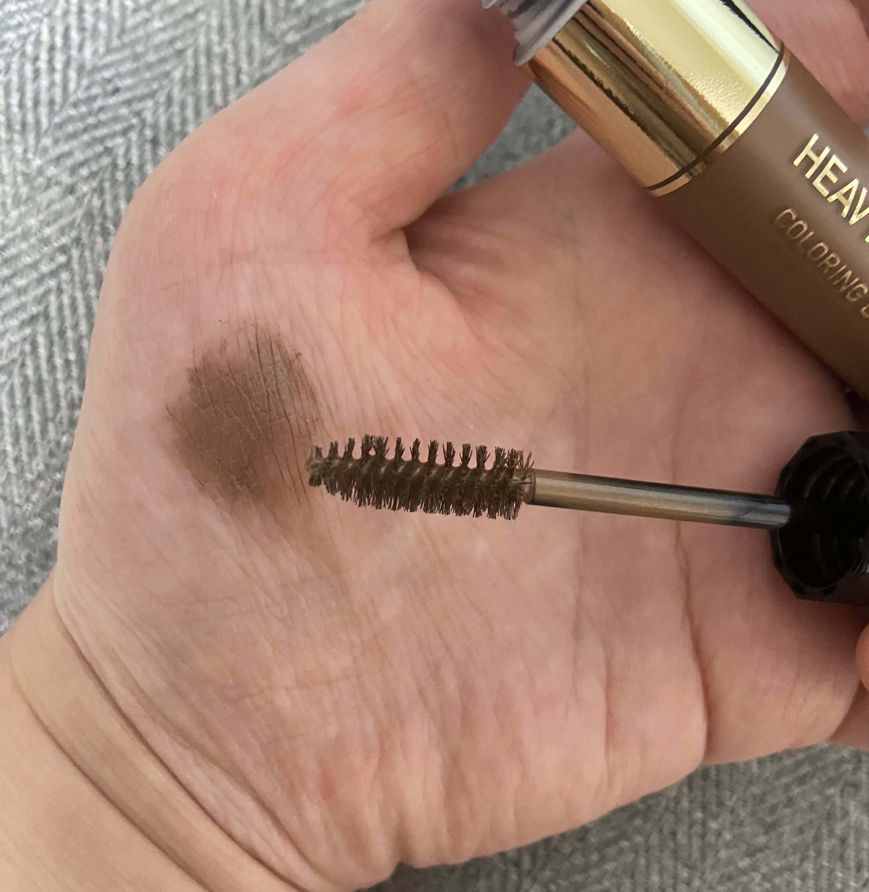 カラーリングアイブロウ/ヘビーローテーション/眉マスカラを使ったクチコミ（2枚目）