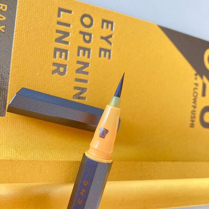 EYE OPENING LINER/UZU BY FLOWFUSHI/リキッドアイライナーを使ったクチコミ(3枚目)