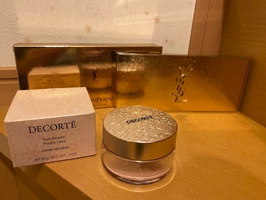 買った

#DECORTÉ #フェイスパウダー #80 #glow pink
#yves_saint_laurent #クリスマスコフレ #キラキラ #ゴールド