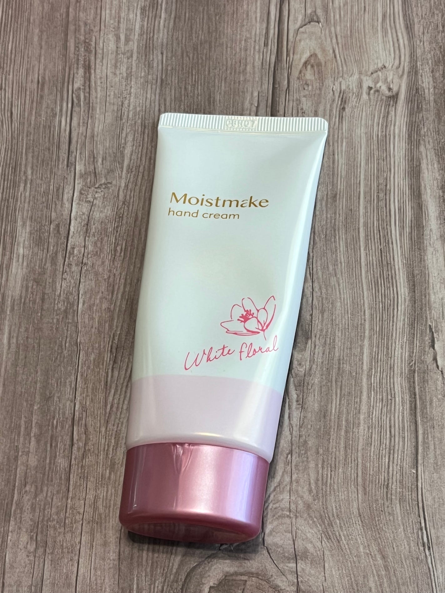 モイストメイク ハンドクリーム/近江兄弟社/その他スキンケアを使ったクチコミ(1枚目)