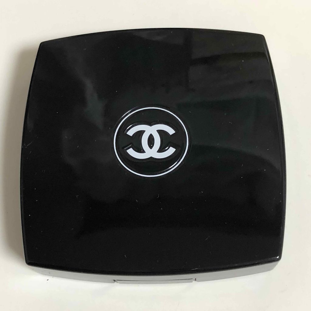 プードゥル ルミエール グラッセ/CHANEL/プレストパウダーを使ったクチコミ(2枚目)