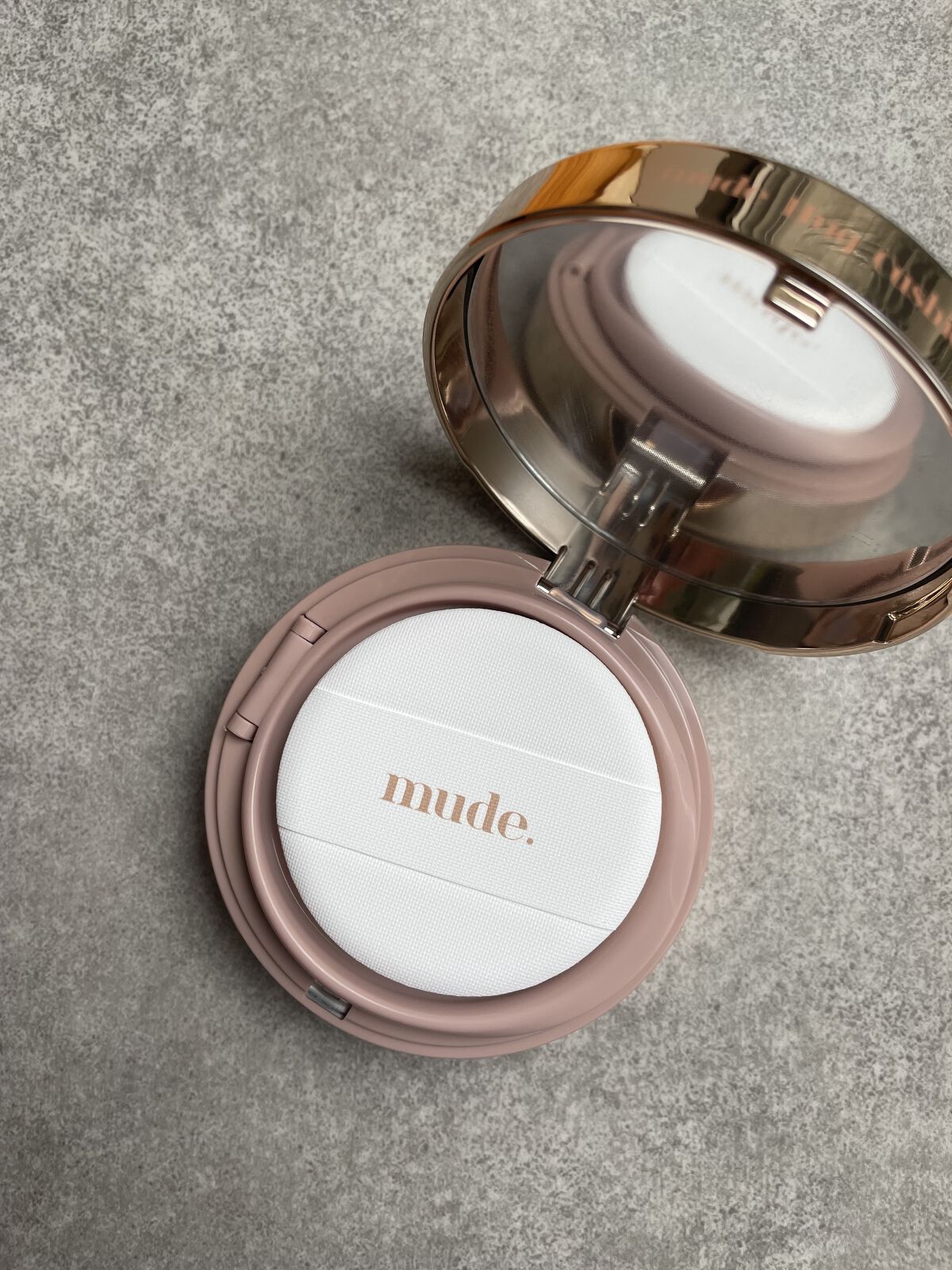 ハグクッション/mude./クッションファンデーションを使ったクチコミ（2枚目）