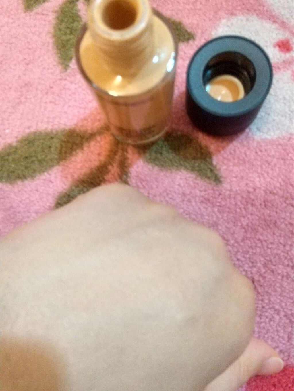 スタジオフィックス フルイッド SPF 15 NC25（標準色）/M・A・C/リキッドファンデーションを使ったクチコミ（3枚目）