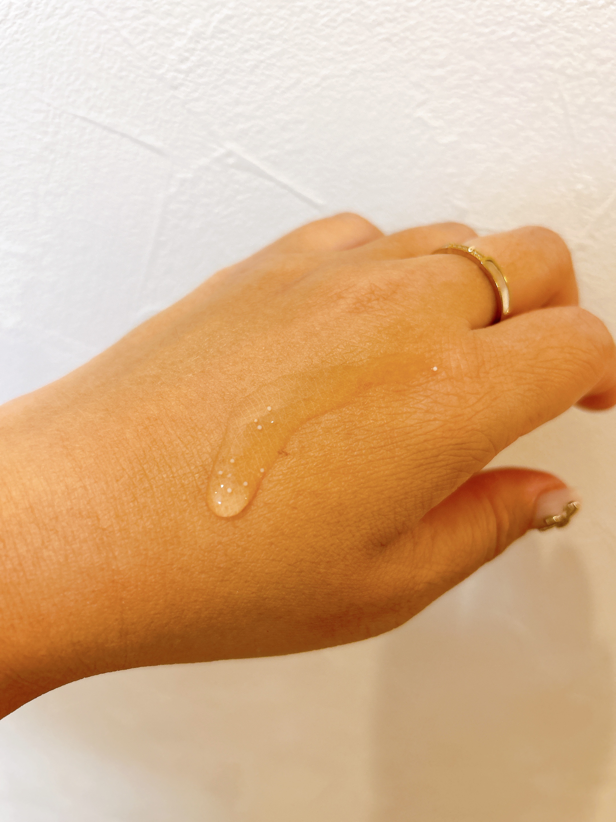 トーンブライトニング カプセルアンプル/SKIN1004/美容液を使ったクチコミ（3枚目）