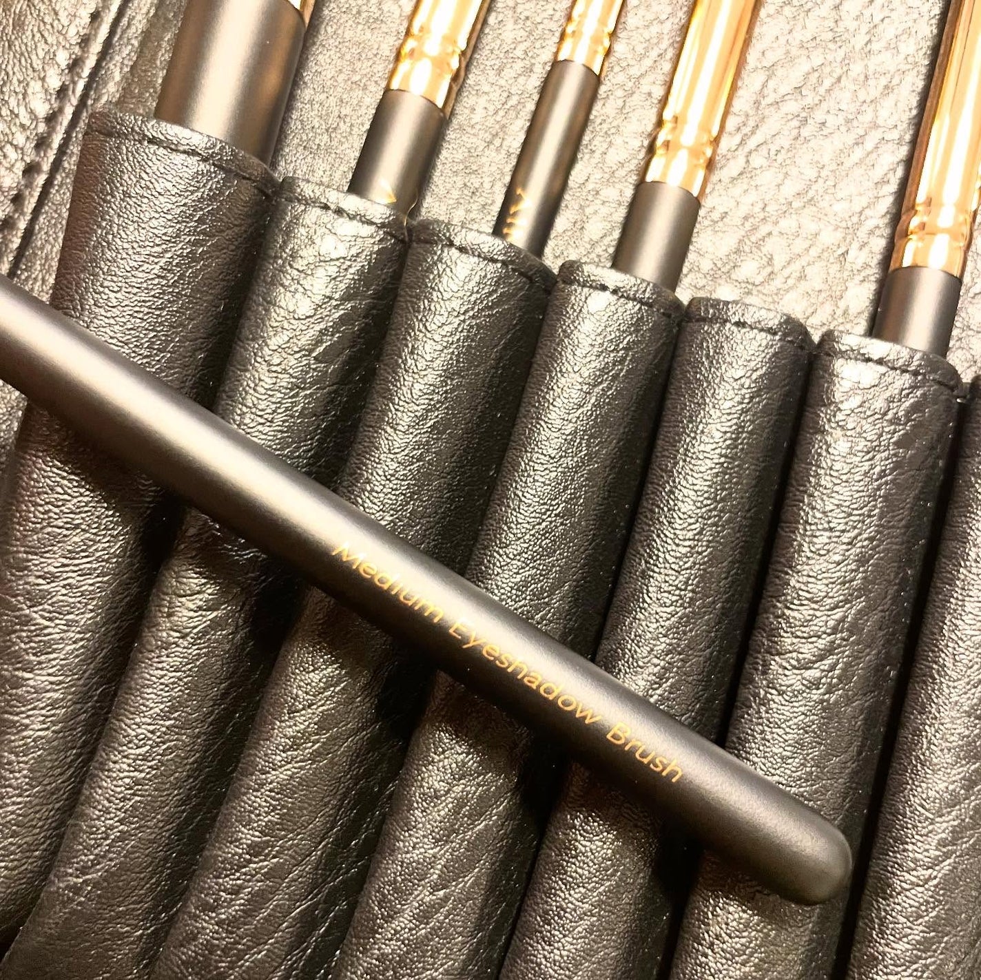 namugi122 on LIPS 「AINOCHIメイクブラシ11本セットローズゴールドブラシポー..」(6枚目)