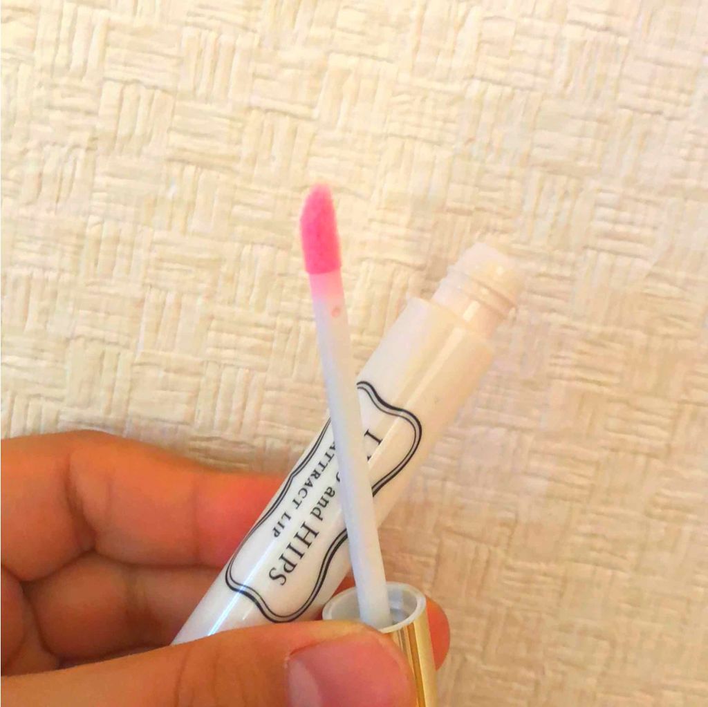 アトラクトリップ〈唇用美容液〉/LIPS and HIPS/リップグロスを使ったクチコミ(2枚目)