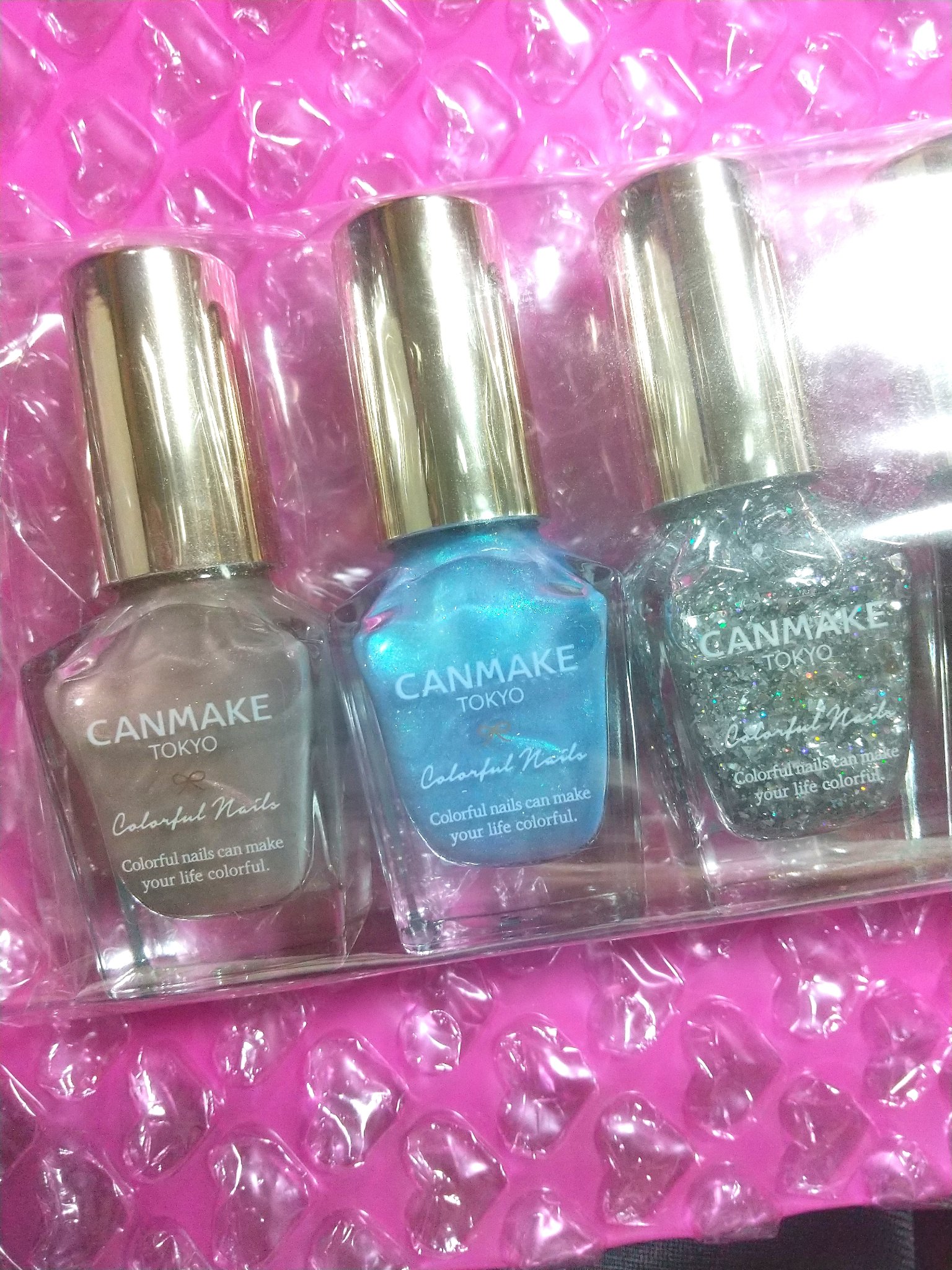 カラフルネイルズ/キャンメイク/マニキュアを使ったクチコミ（2枚目）