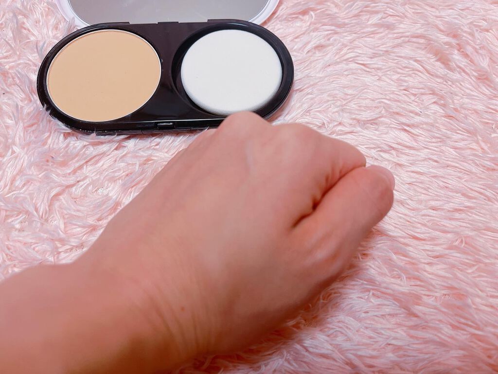 ライトフル C3 ナチュラル シルク パウダーファンデーション/M・A・C/パウダーファンデーションを使ったクチコミ(2枚目)