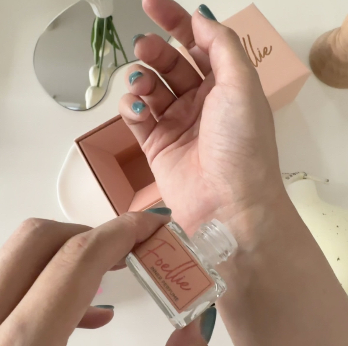 フォエリー インナーパフューム シトラスフルールの香り/Foellie/香水(その他)を使ったクチコミ（3枚目）