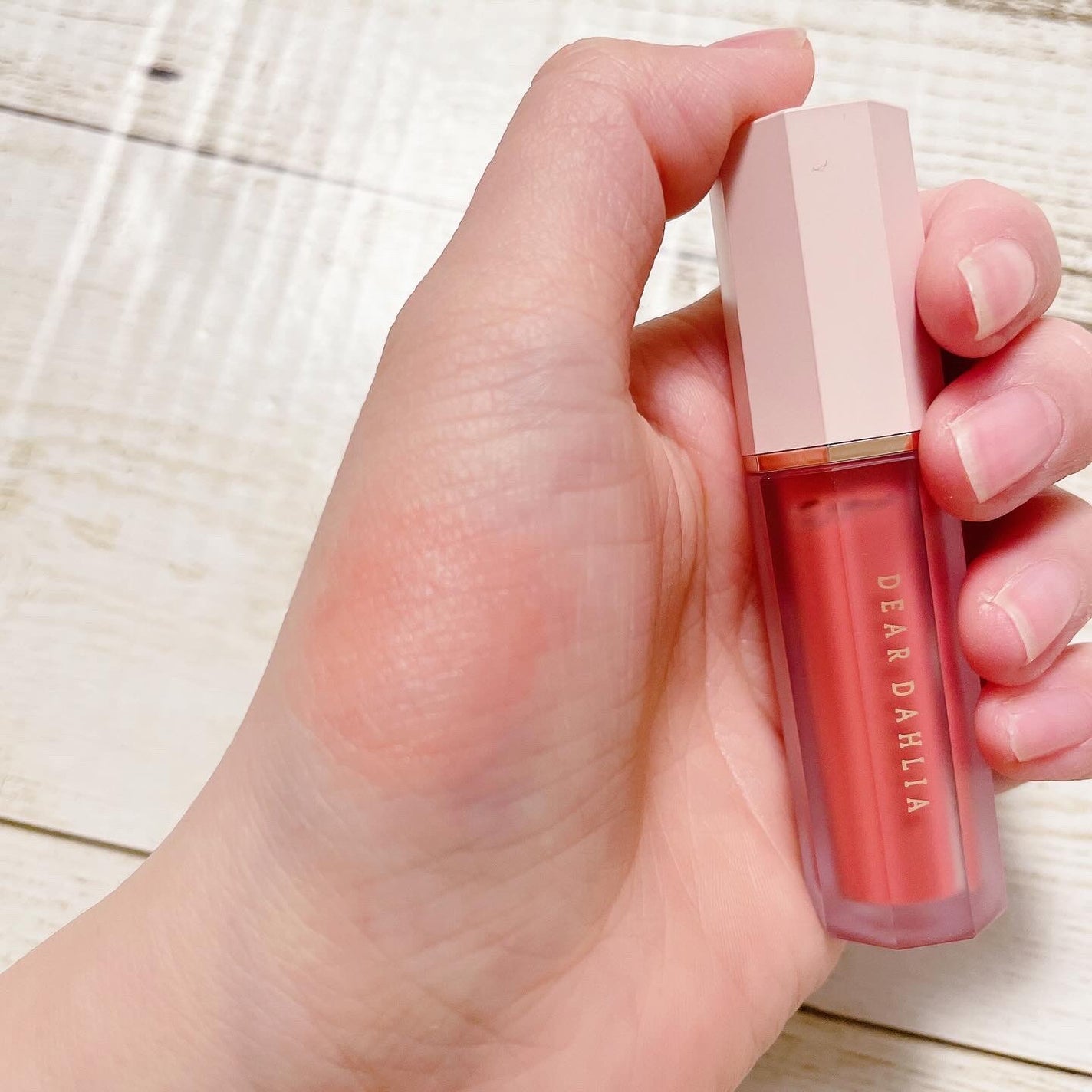 ペタルドロップリキッドブラッシャー/DEAR DAHLIA/リキッドチークを使ったクチコミ(4枚目)