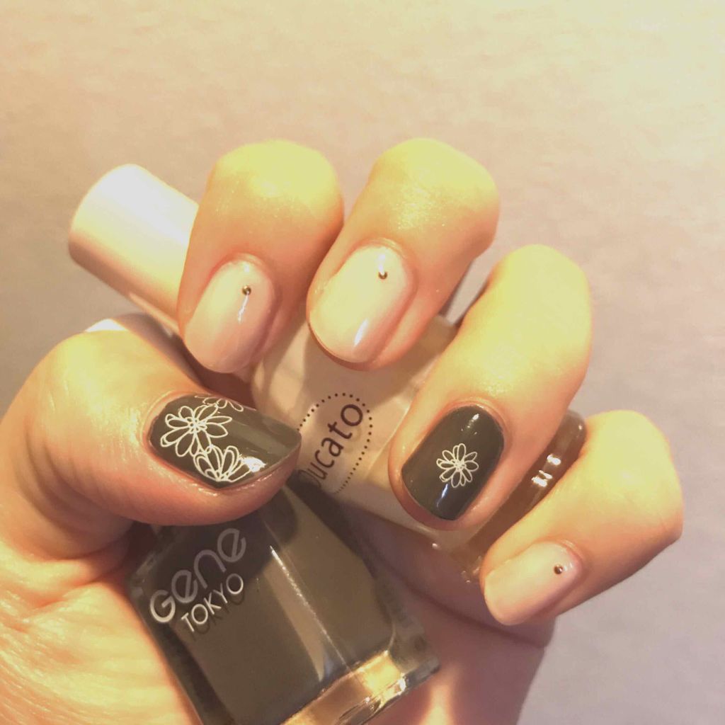 gene TOKYO ネイル ダークグレー/DAISO/マニキュアを使ったクチコミ（1枚目）