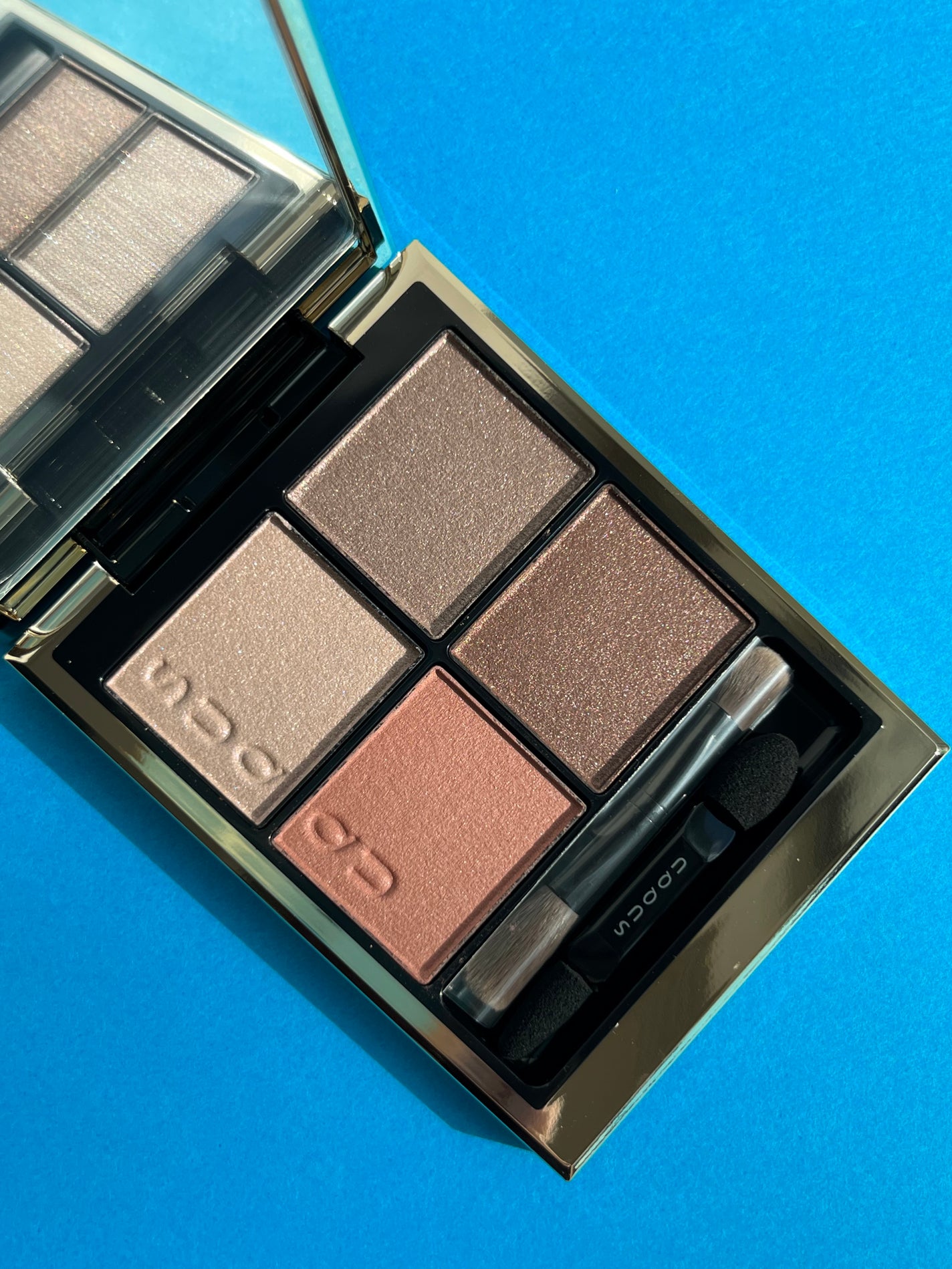 シグニチャー カラー アイズ/SUQQU/アイシャドウパレットを使ったクチコミ(2枚目)