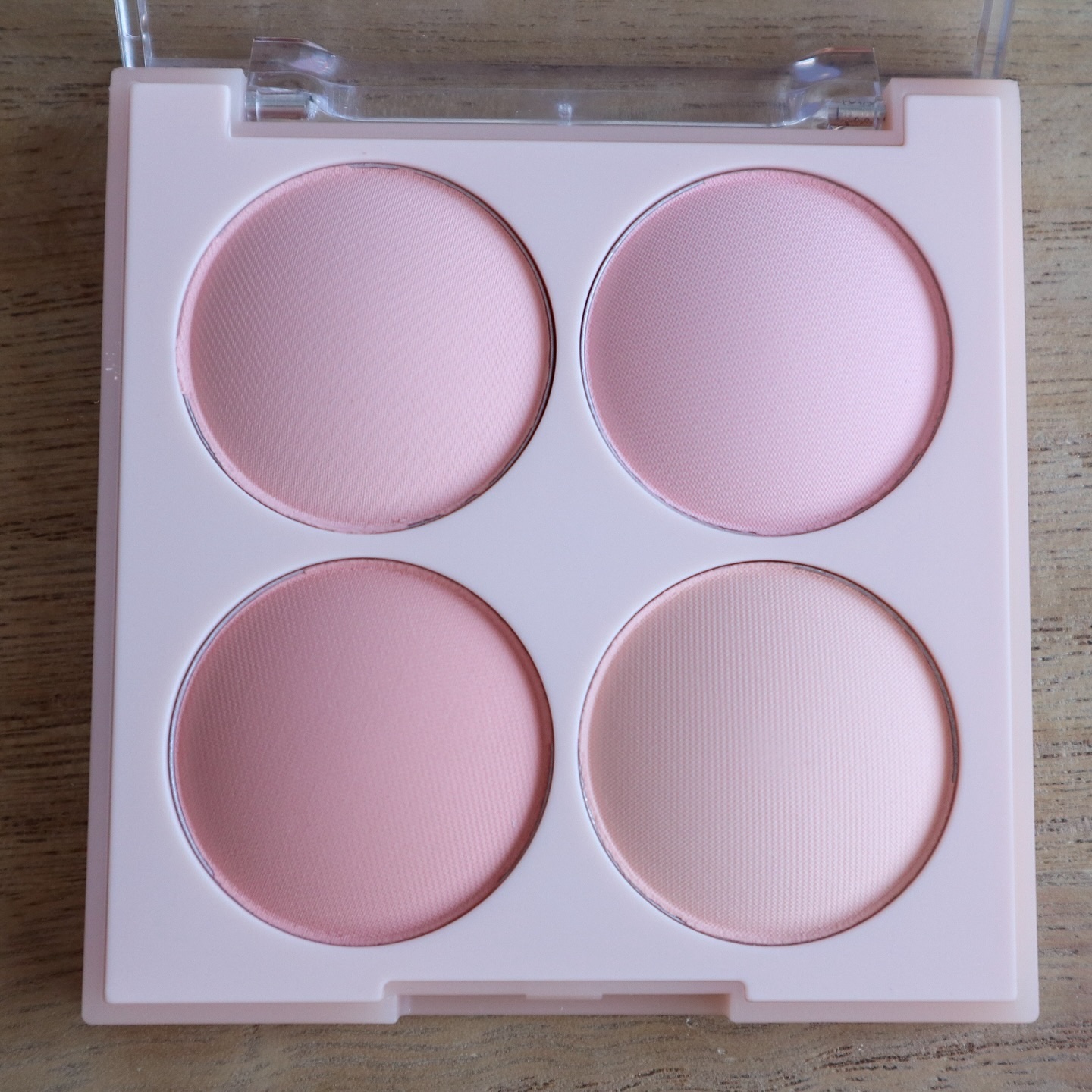 ブレンディングムードチーク 09 アーモンドバニラ/dasique/パウダーチークを使ったクチコミ（2枚目）