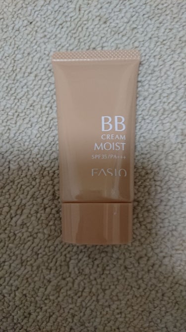 FASIO BB クリーム モイストのクチコミ「プチプラなのにカバー力もあり使いやすい大きさです。
夏までは気軽に使えるSPF+++PA35入.....」（1枚目）