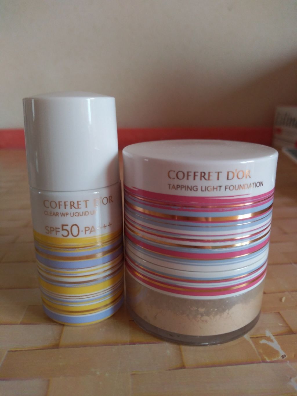 タッピングライトファンデーション/コフレドール/パウダーファンデーションを使ったクチコミ(1枚目)