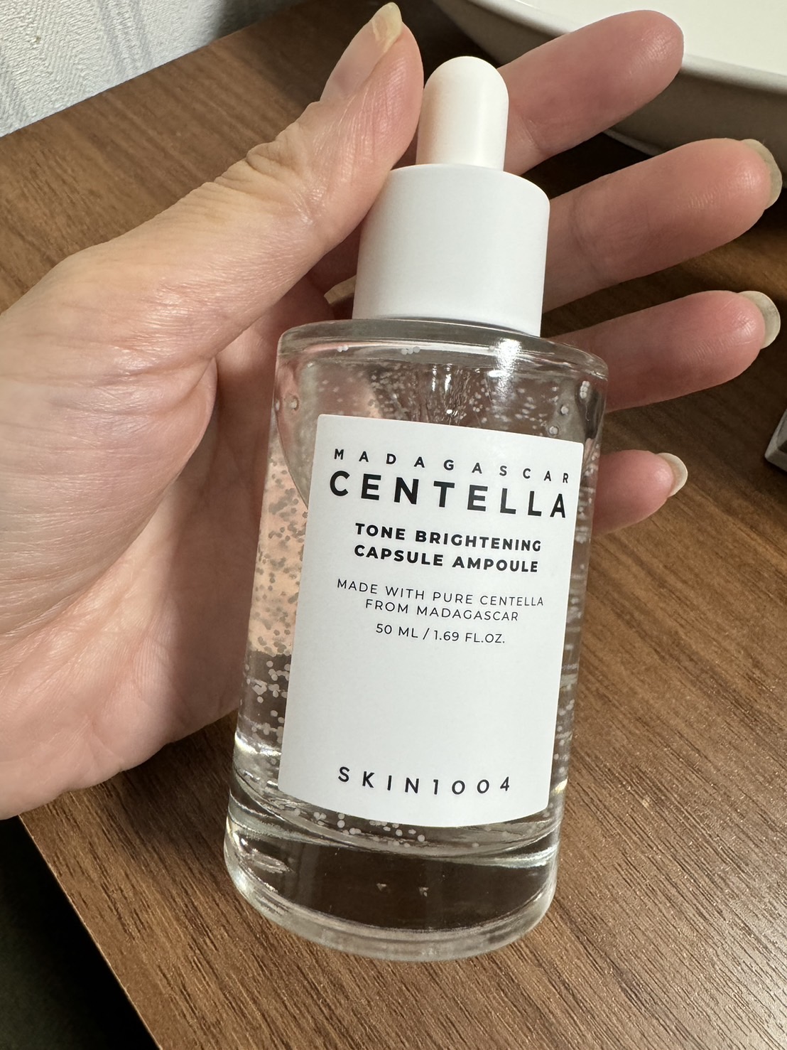 トーンブライトニング カプセルアンプル/SKIN1004/美容液を使ったクチコミ（2枚目）