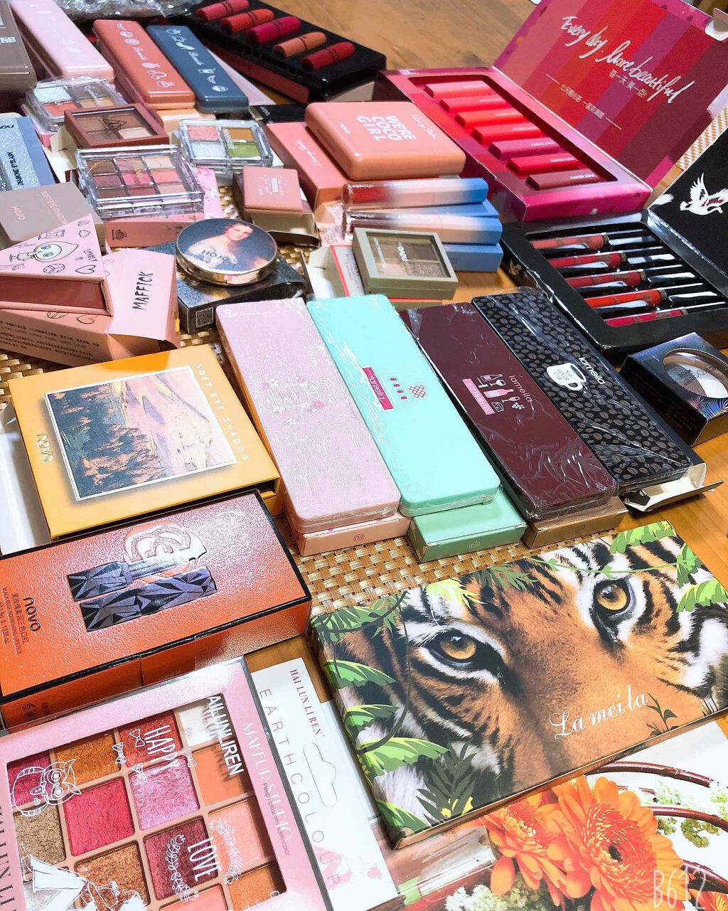 novo アイシャドウパレット/NOVO/アイシャドウパレットを使ったクチコミ(1枚目)