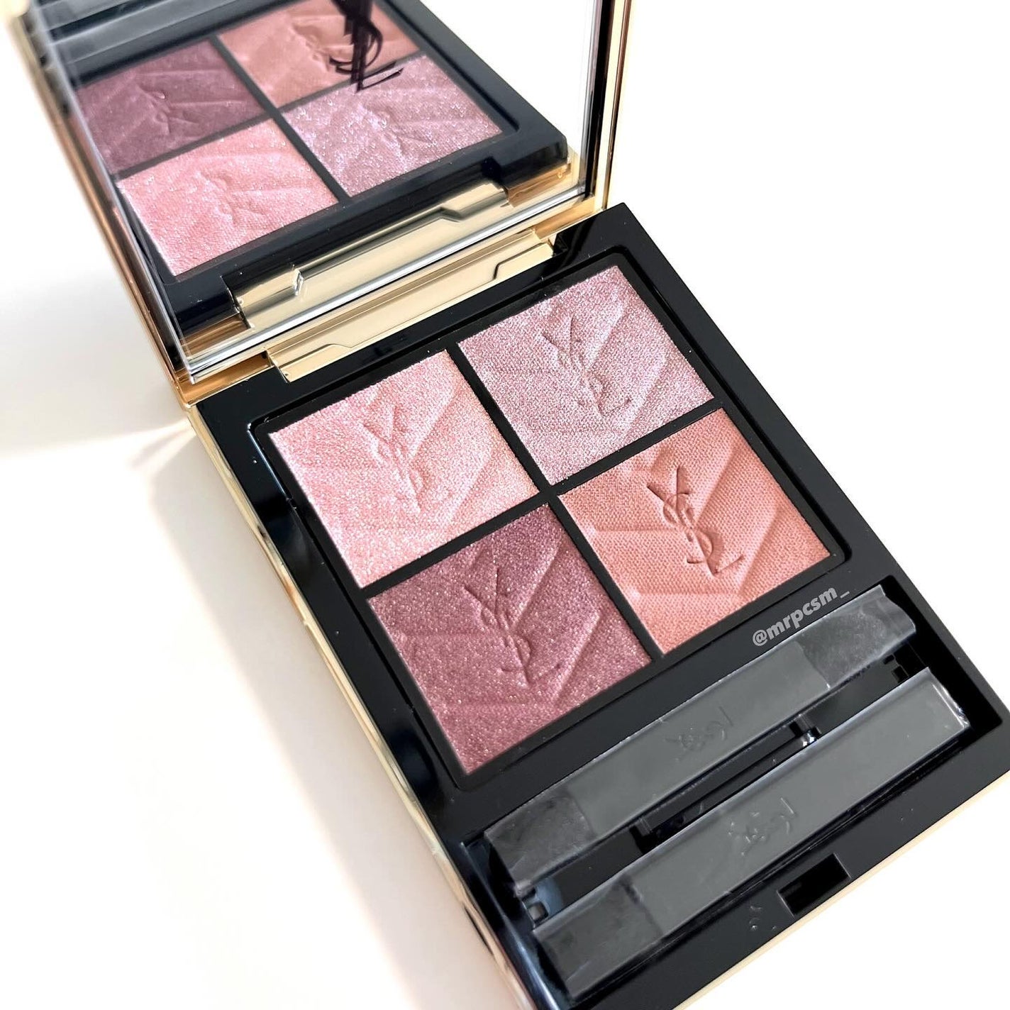 クチュール ミニ クラッチ/YVES SAINT LAURENT BEAUTE/アイシャドウパレットを使ったクチコミ(3枚目)