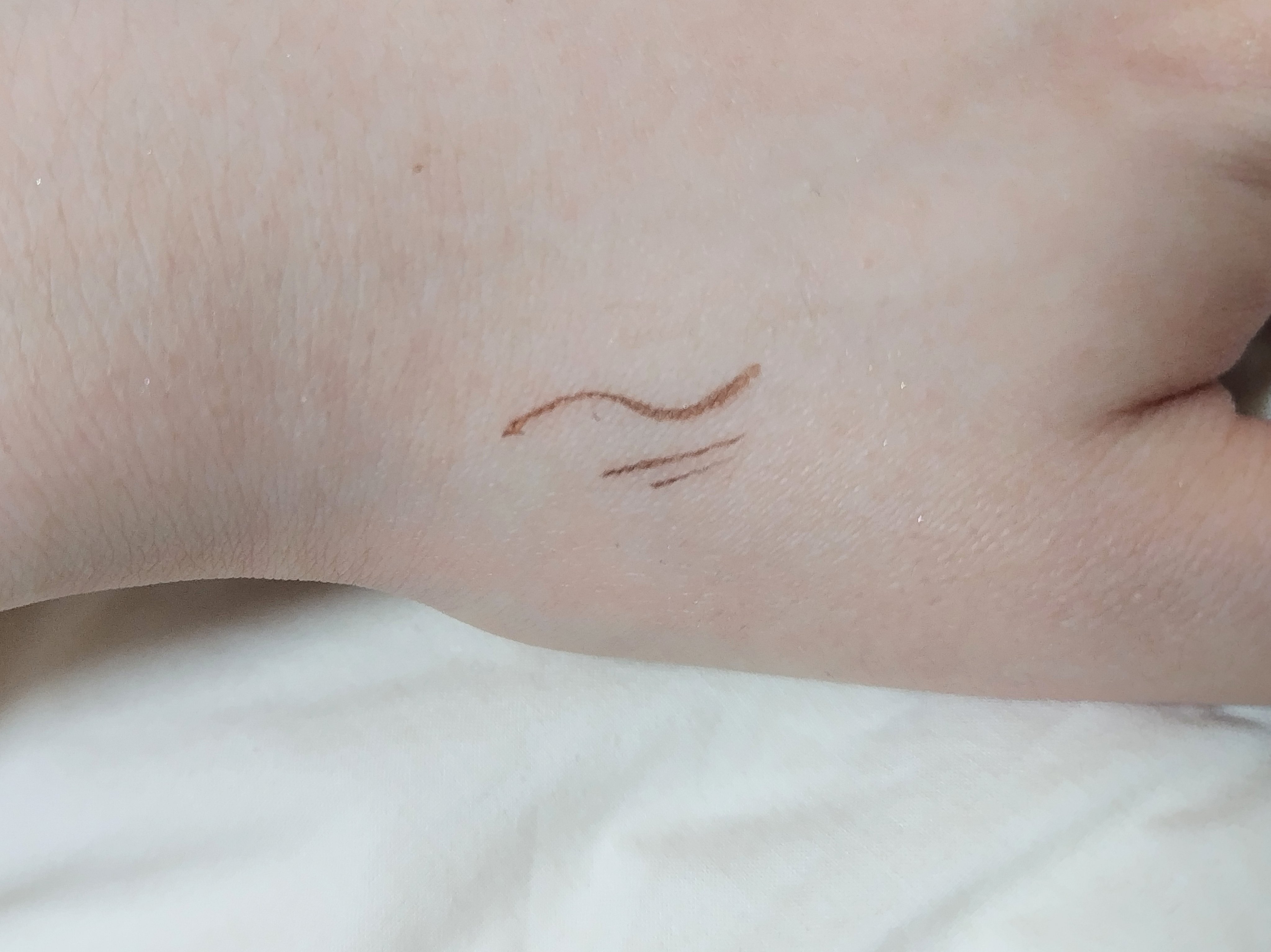 アイジェニックカラーライナー/CEZANNE/アイライナーを使ったクチコミ（2枚目）