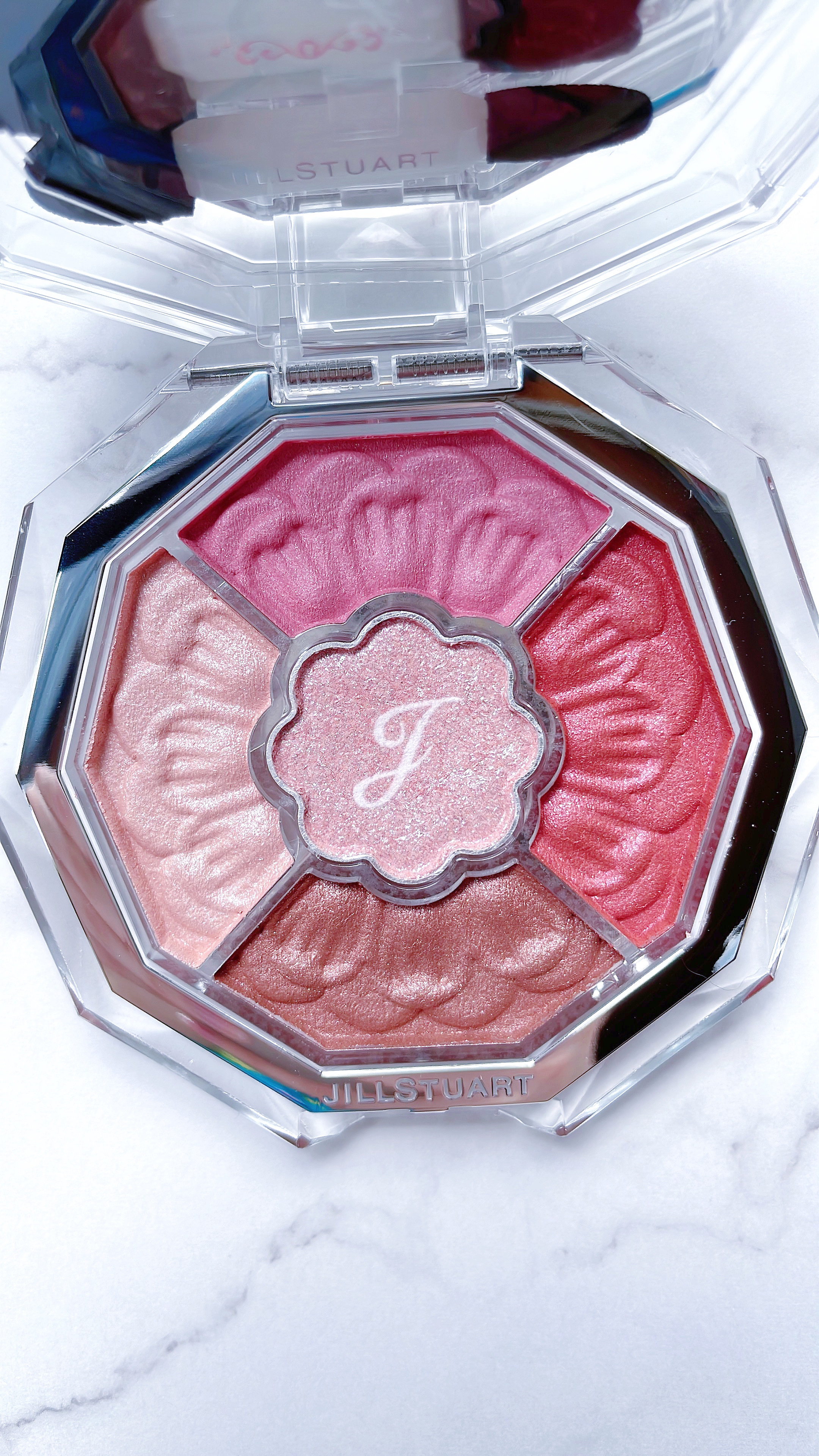 ジルスチュアート ブルームクチュール アイズ　ジュエルドブーケ/JILL STUART/アイシャドウパレットを使ったクチコミ（3枚目）