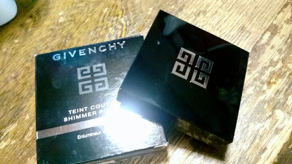 タン・クチュール・シマー・パウダー/GIVENCHY/プレストパウダーを使ったクチコミ(1枚目)