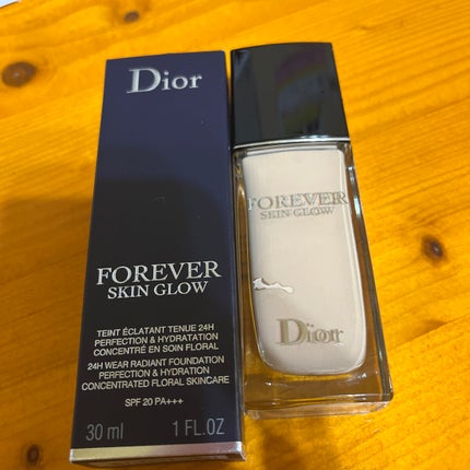 ディオールスキン フォーエヴァー フルイド グロウ/Dior/リキッドファンデーションを使ったクチコミ(1枚目)