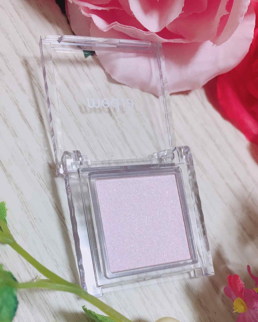 ブライトアップアイシャドウ/media/単色アイシャドウを使ったクチコミ（2枚目）