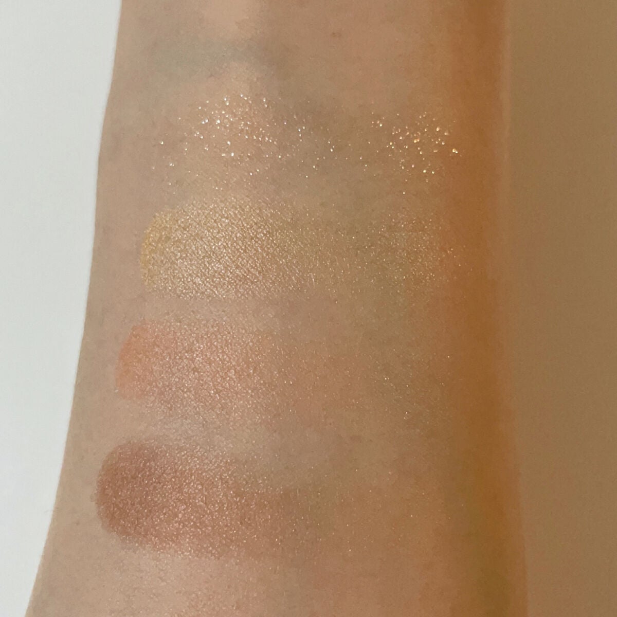 ベージュトーンアイシャドウ/CEZANNE/アイシャドウパレットを使ったクチコミ(2枚目)