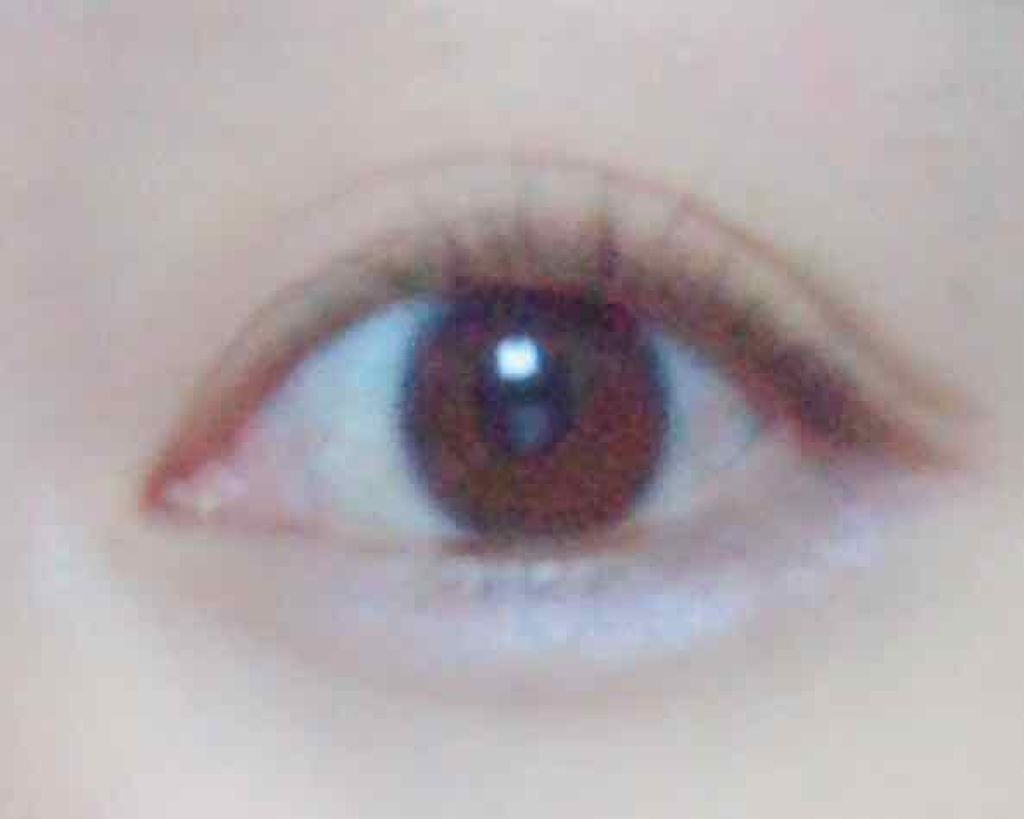 ホログラムアイシャドウ/ドド/単色アイシャドウを使ったクチコミ（1枚目）