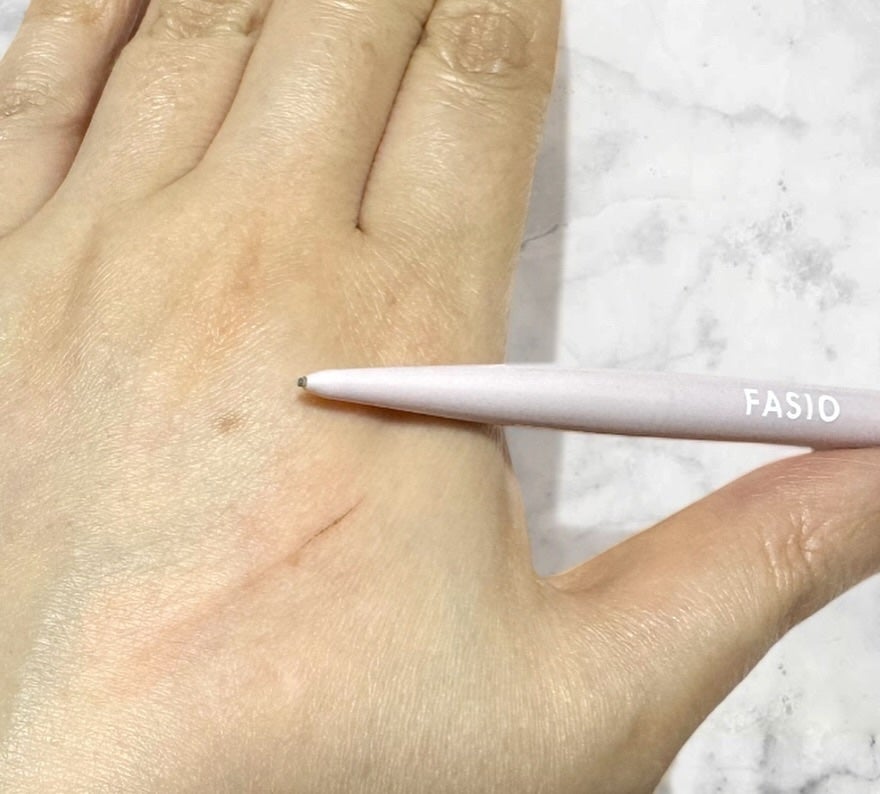 ウォータープルーフ アイブロウ(超極細芯)/FASIO/アイブロウペンシルを使ったクチコミ(2枚目)