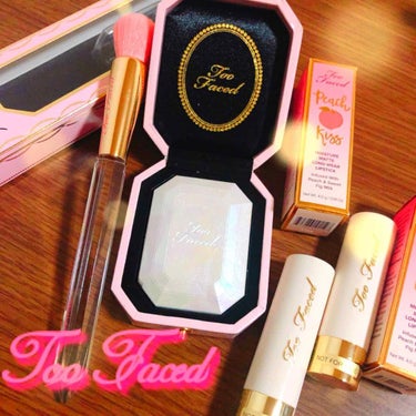 ダイヤモンドライト ハイライター ブラシ/Too Faced/メイクブラシを使ったクチコミ（1枚目）