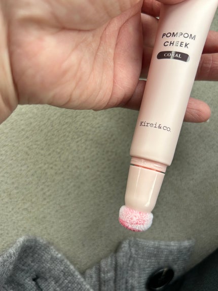 キラキラポムポムチーク L2 コーラル/Kirei&co./リキッドチークを使ったクチコミ(3枚目)