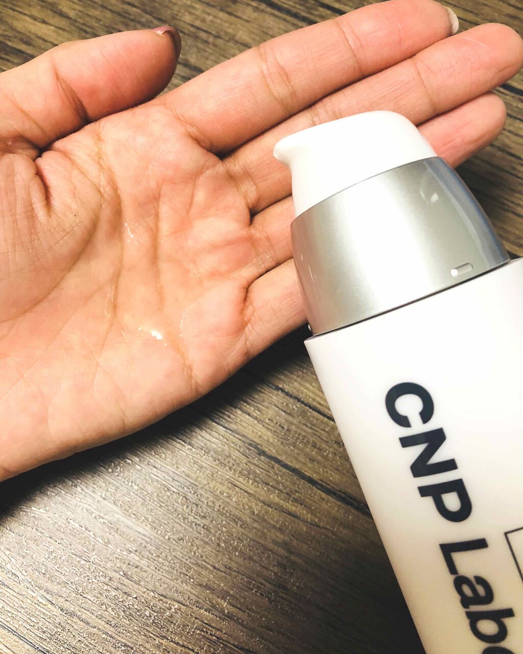 インビジブルピーリングブースターエッセンス/CNP Laboratory/ブースター・導入液を使ったクチコミ（3枚目）