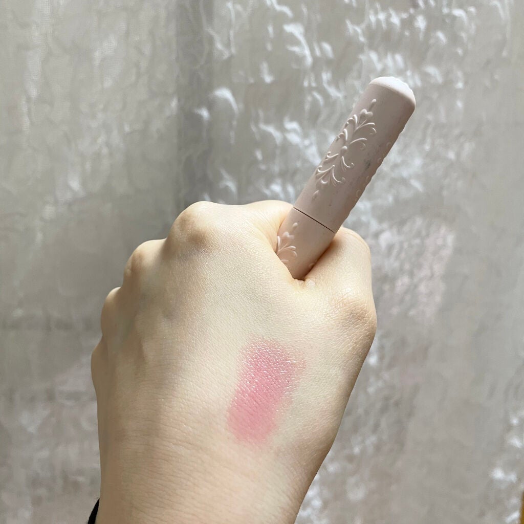 グロッシー ルージュ/レ・メルヴェイユーズ ラデュレ/口紅を使ったクチコミ(2枚目)