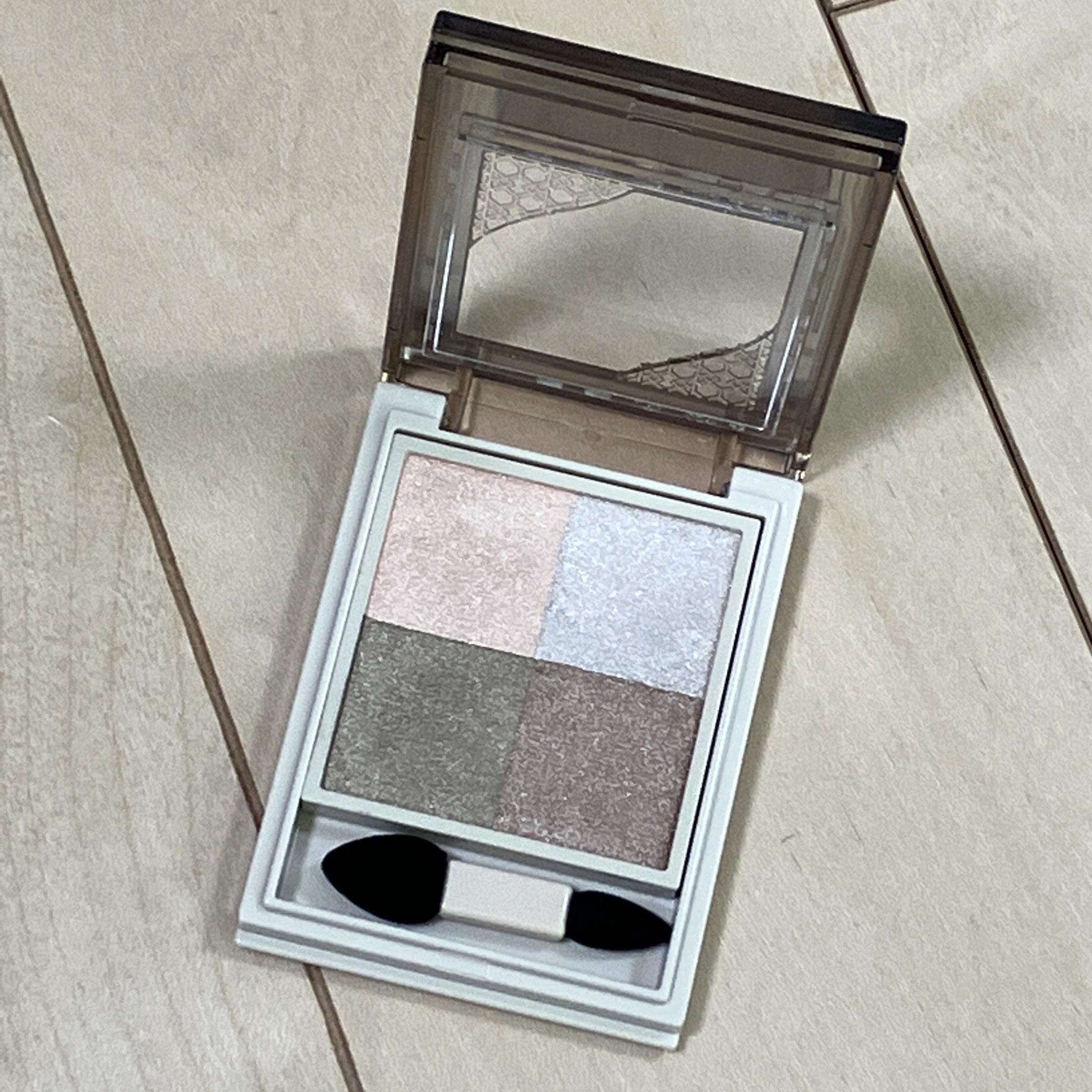 ニュアンス デューイ クリエイター GY-5 アーバングレー/Visée/アイシャドウパレットを使ったクチコミ（2枚目）